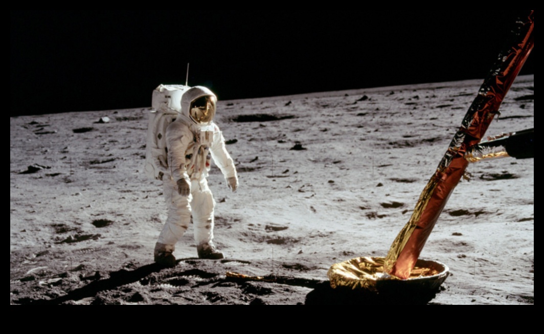 الهبوط على سطح القمر: خطى ناسا التاريخية على السطح السماوي