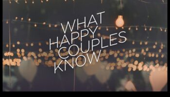 اكتشافات العلاقة: رؤى من الأزواج السعداء