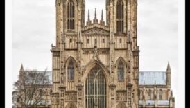 تم الكشف عن العظمة القوطية: ارفع مستوى حرفتك من خلال تألق التصوير الفوتوغرافي