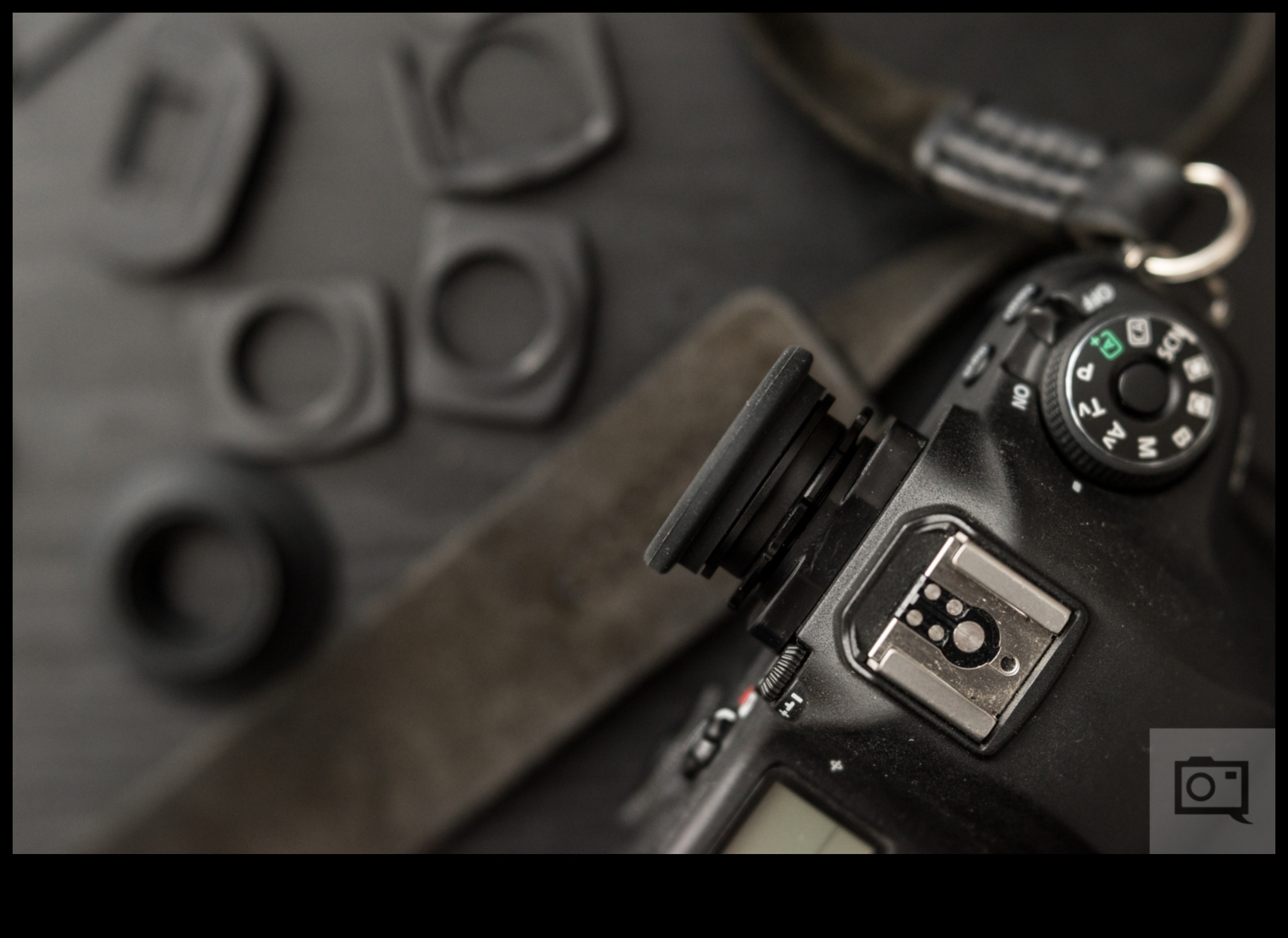 صندوق أدوات المصور: تعمق في ملحقات الكاميرا الأساسية