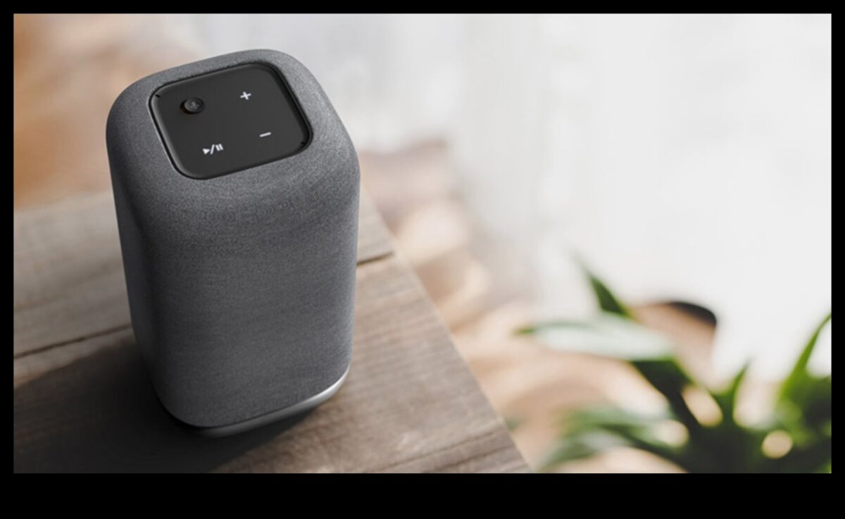 مركز الأوامر الصوتية: ملحقات مع مساعدين افتراضيين مدمجين