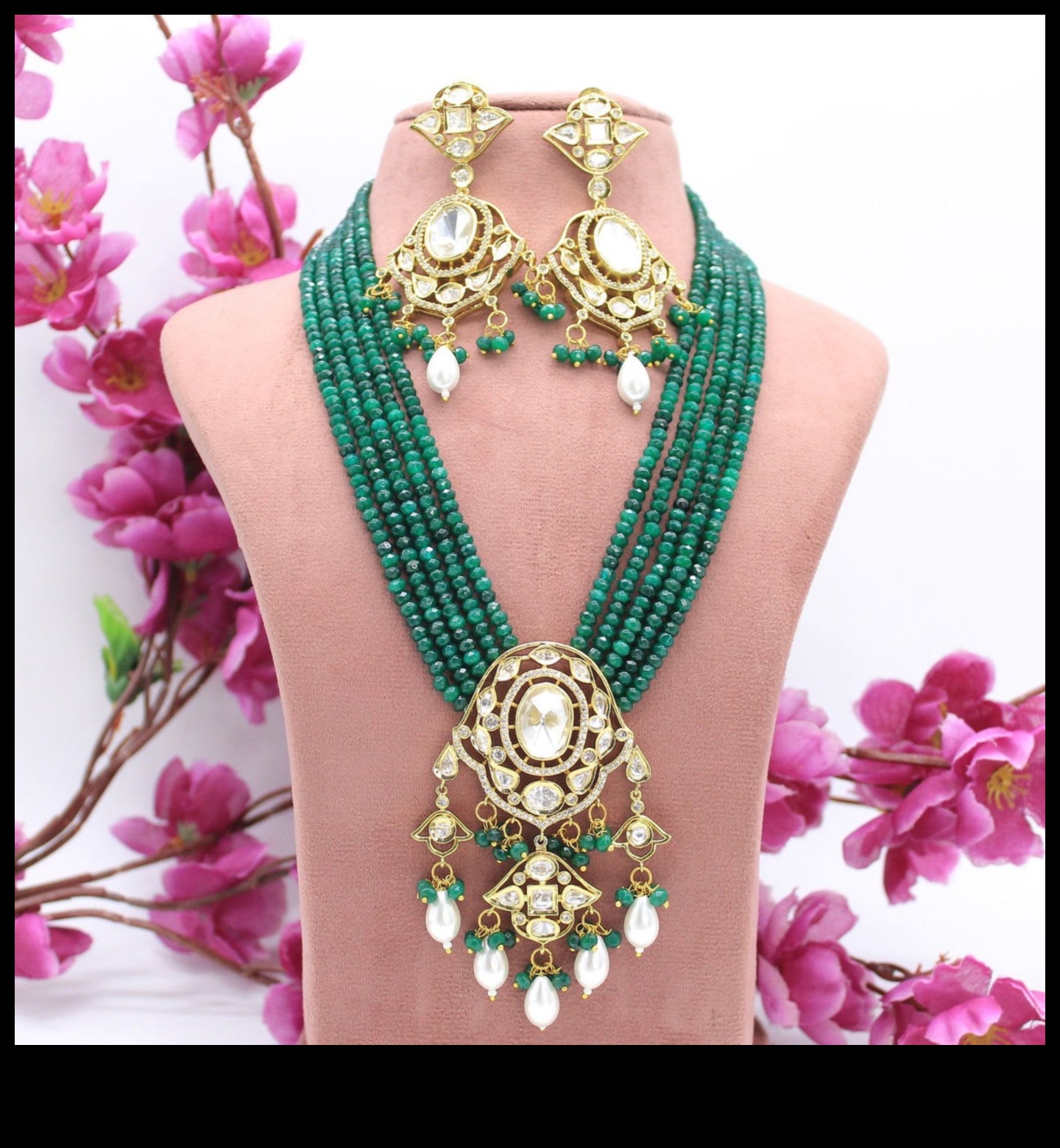 الأناقة الأثيرية: أناقة مجوهرات الزفاف